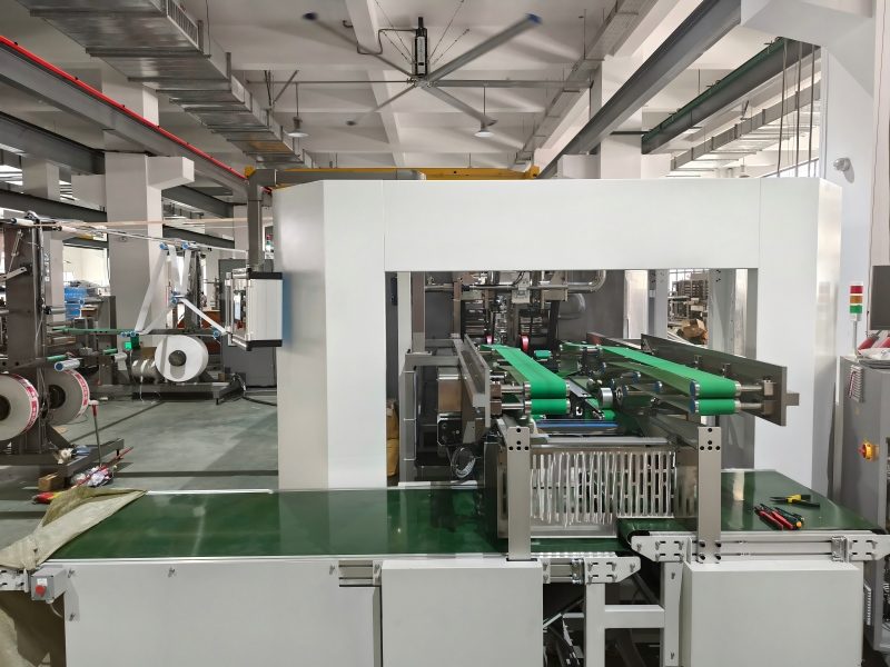 Máquina de fabricação de sacos valvulados FK008: redefinindo o padrão para fabricação de sacos eficiente e precisa