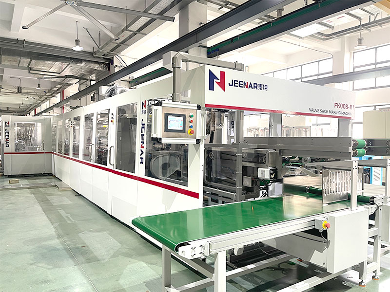 Máquina para fabricação de sacos valvulados Gachn: Adaptação flexível para produção em diversos setores e especificações.